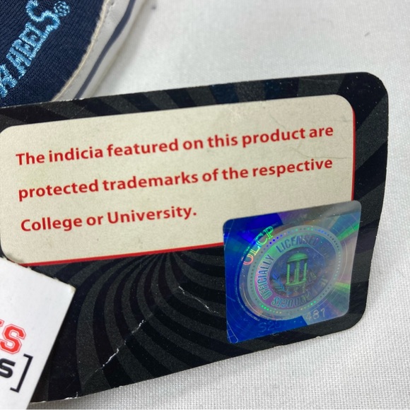 UNC Tarheels Slip-On Infant Shoes Size 3 Campus Footnotes - Picture 11 of 11